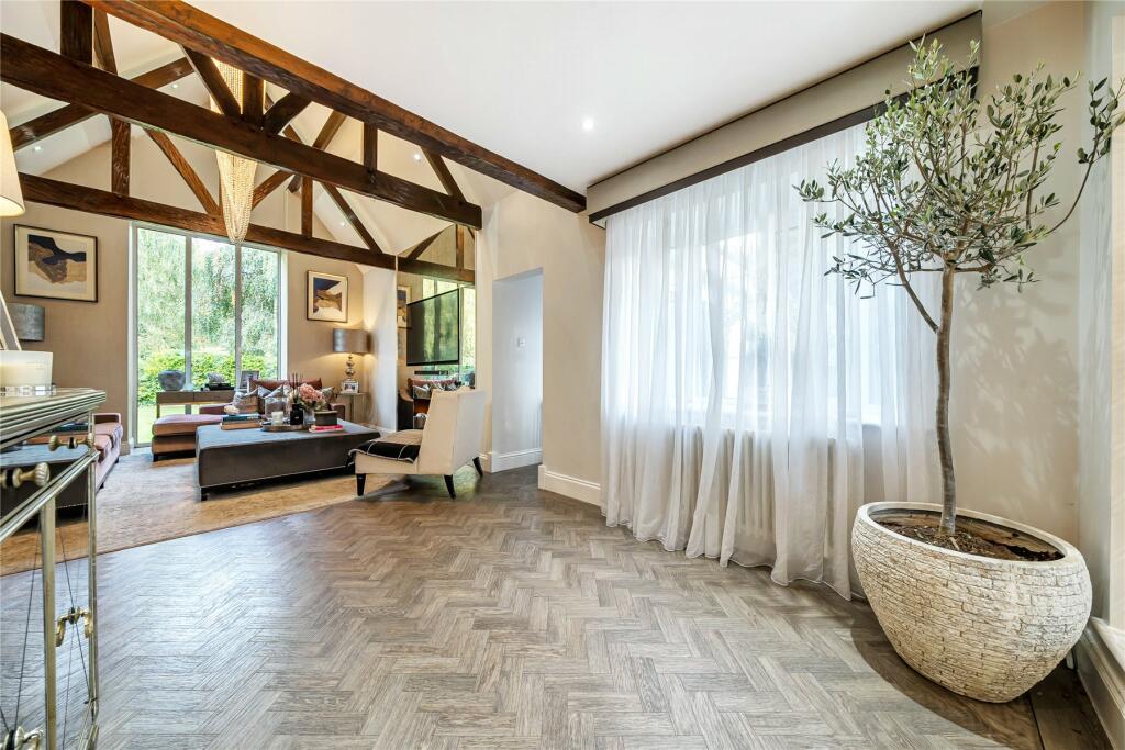 Additional image 6 of Hollydale Drive, Bromley