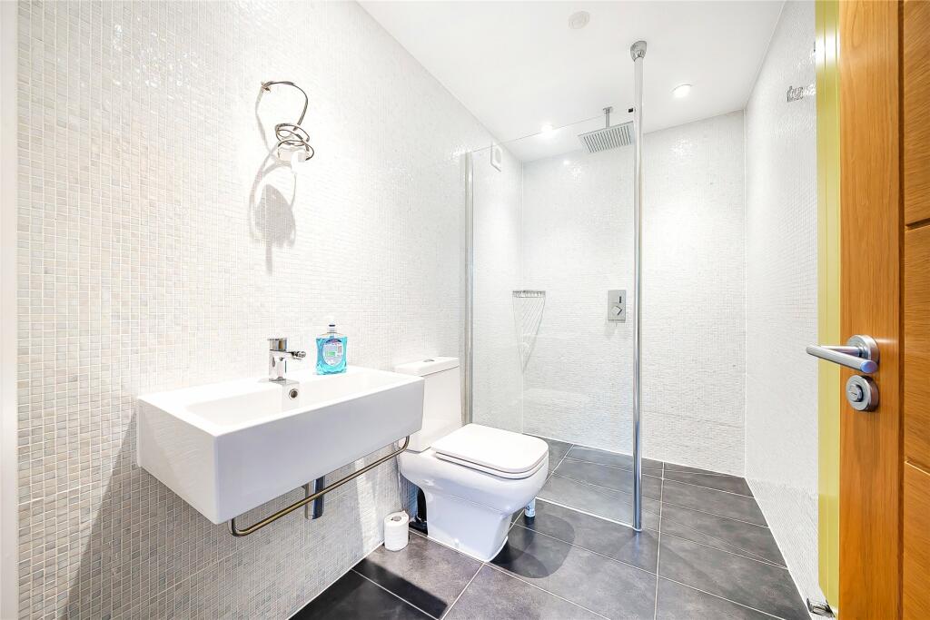 Additional image 32 of Birch Mead, Farnborough Park