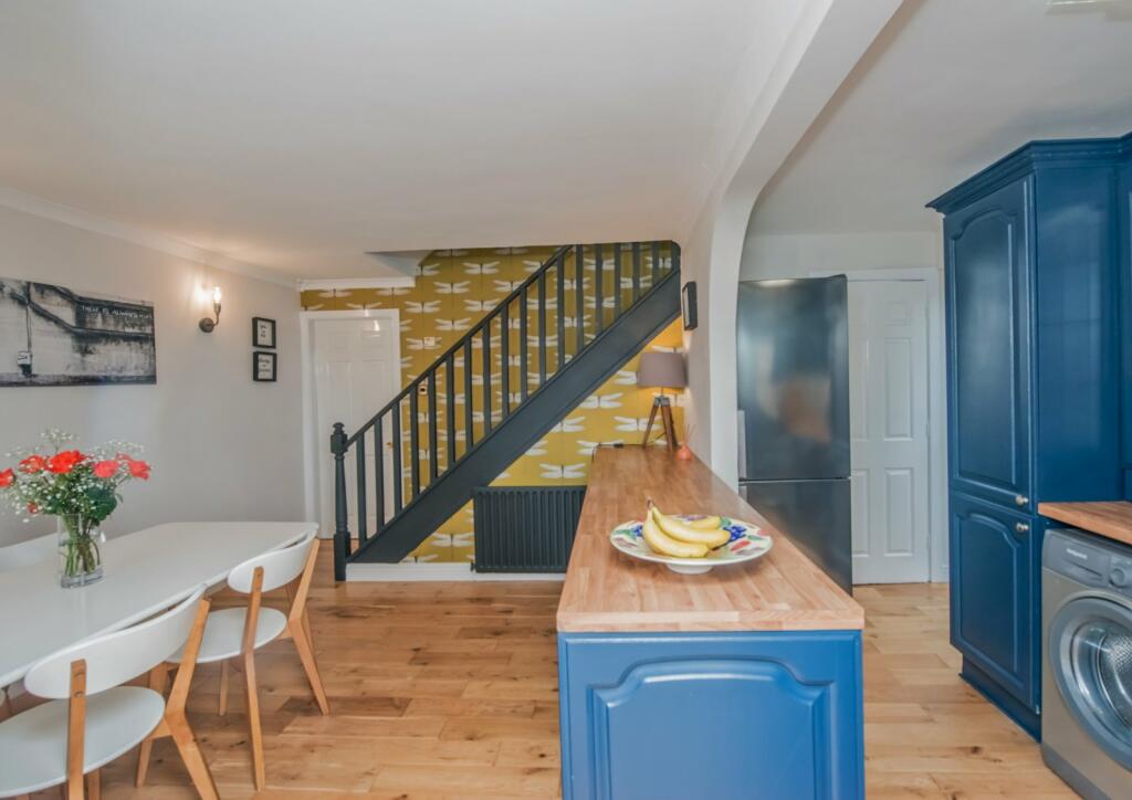 Additional image 4 of Bradford Road, Cleckheaton, BD19