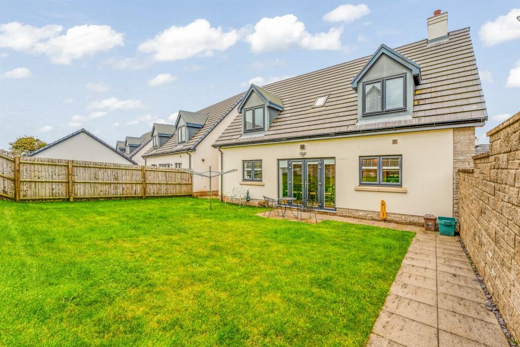 Additional image 22 of Wentwood Drive, Bleadon Hill - Stunning Home!