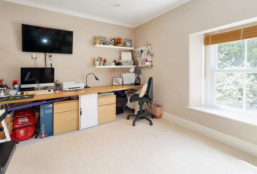 Additional image 10 of Victorian apartment with parking in Mid Clevedon