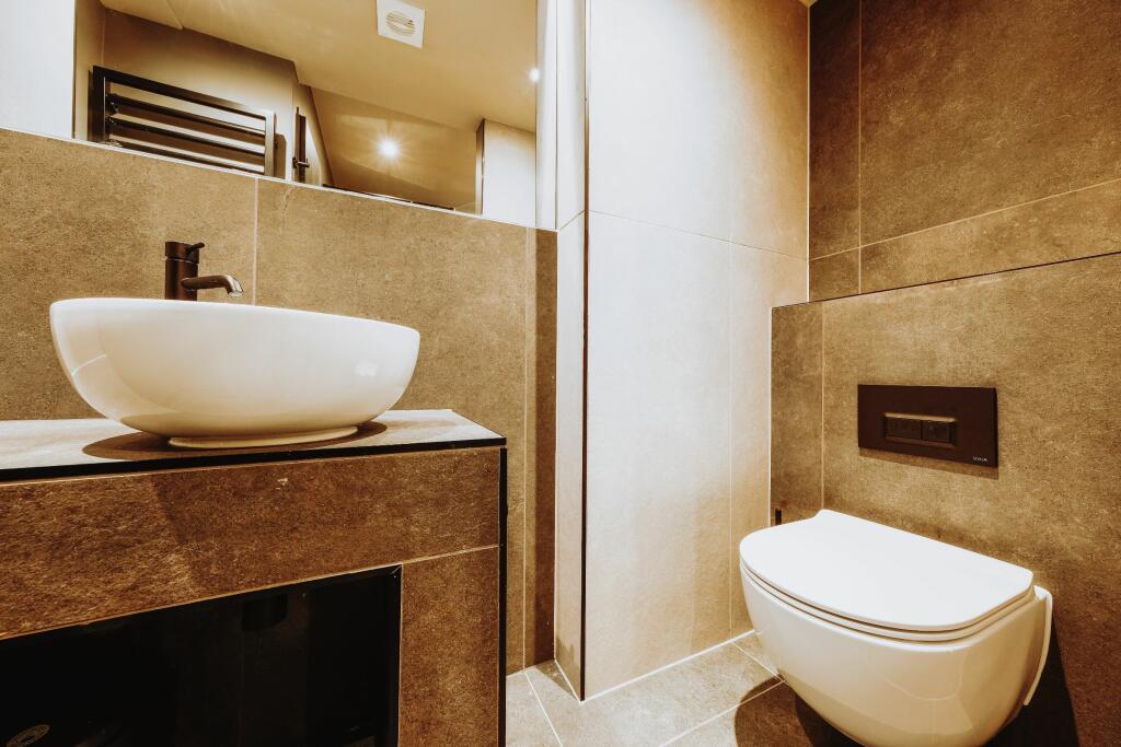 Additional image 7 of Basement Flat,  St. Pauls Road, Clifton, Bristol