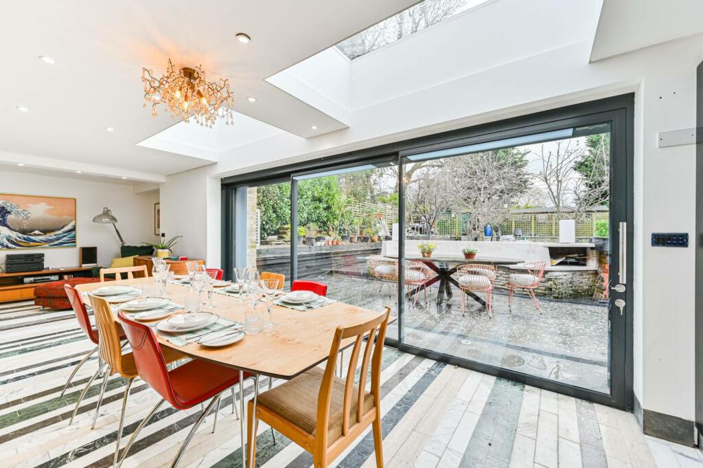 Additional image 8 of Grangewood Lane, Beckenham, BR3