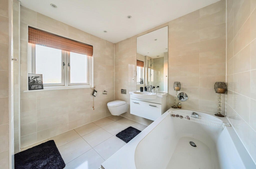 Additional image 20 of Taryn Grove, Bromley, Kent, BR1