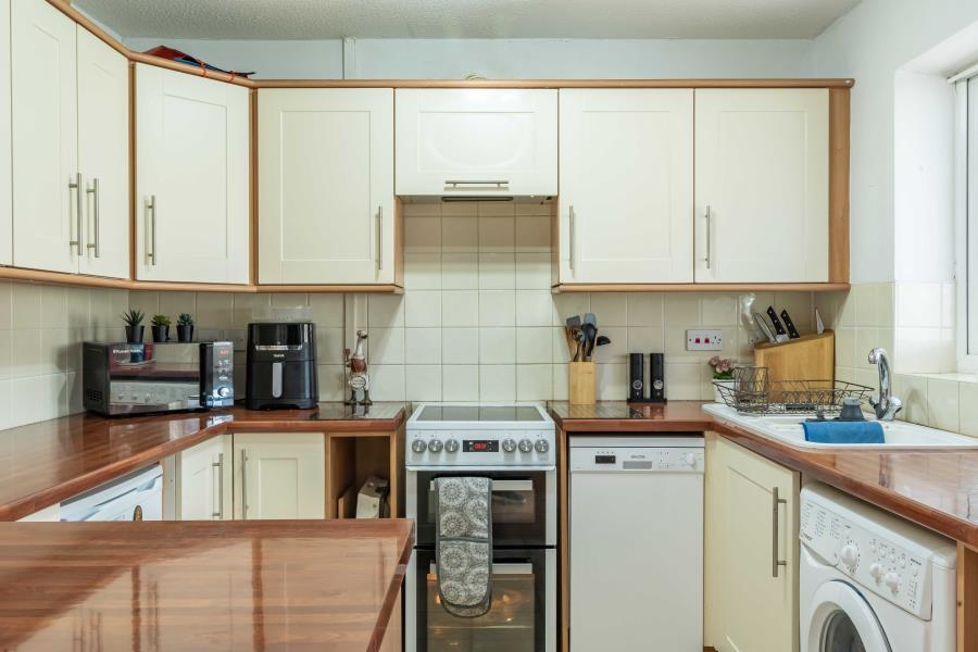 Additional image 6 of Oaktree Crescent - Bradley Stoke