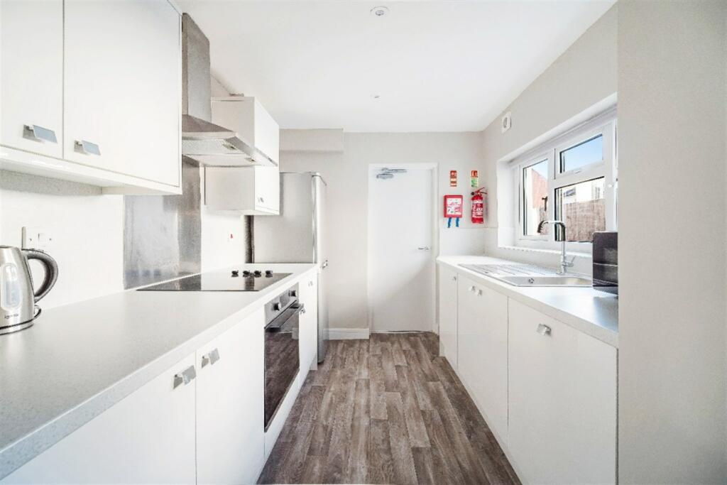 Additional image 12 of 3 bedroom Terraced House in Dartmoor Street, Bristol