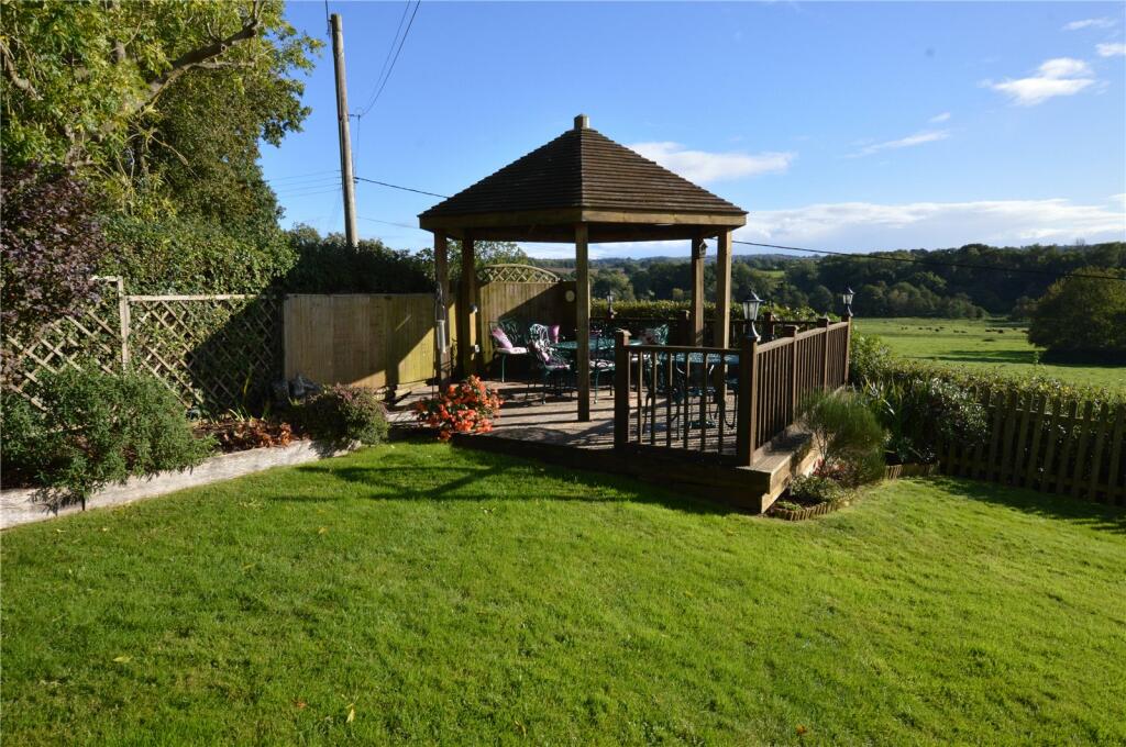 Additional image 3 of Detached four bedroom property with separate paddock in approximately 3/4 of an acre and buildings - Publow