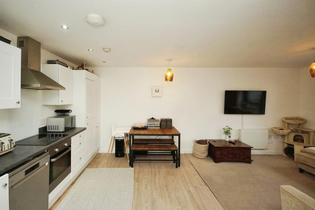 Additional image 20 of Elmtree Way, Kingswood, Bristol