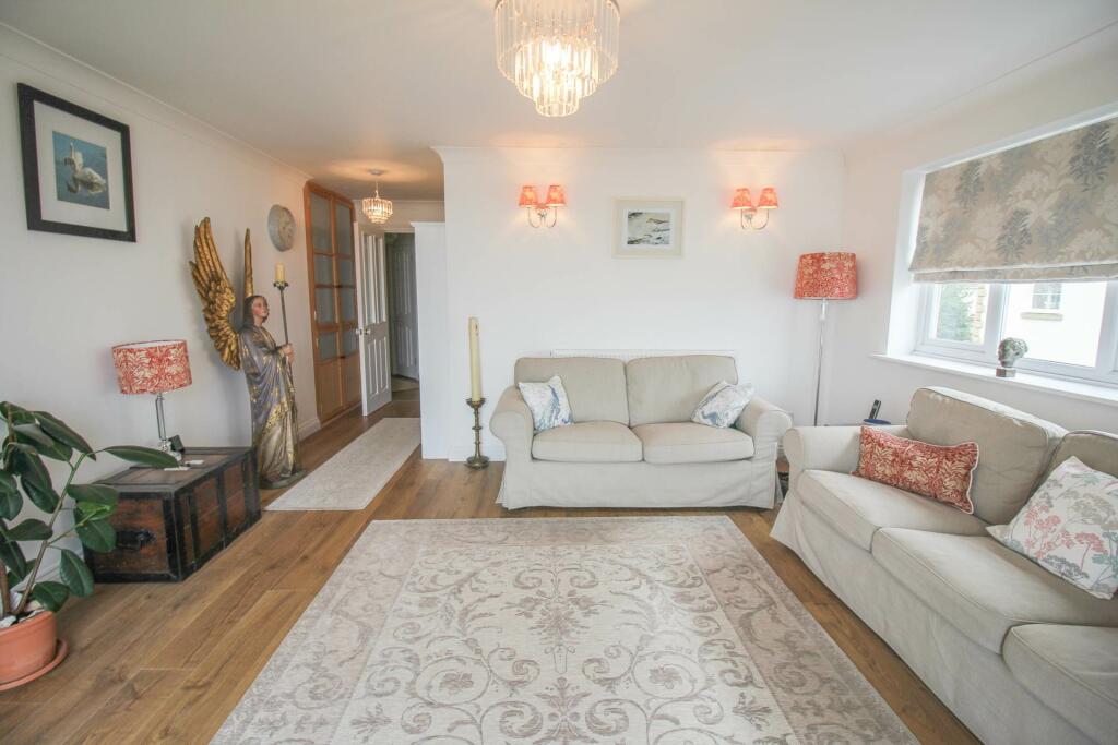 Additional image 27 of Royal Sands-Beach Front Location