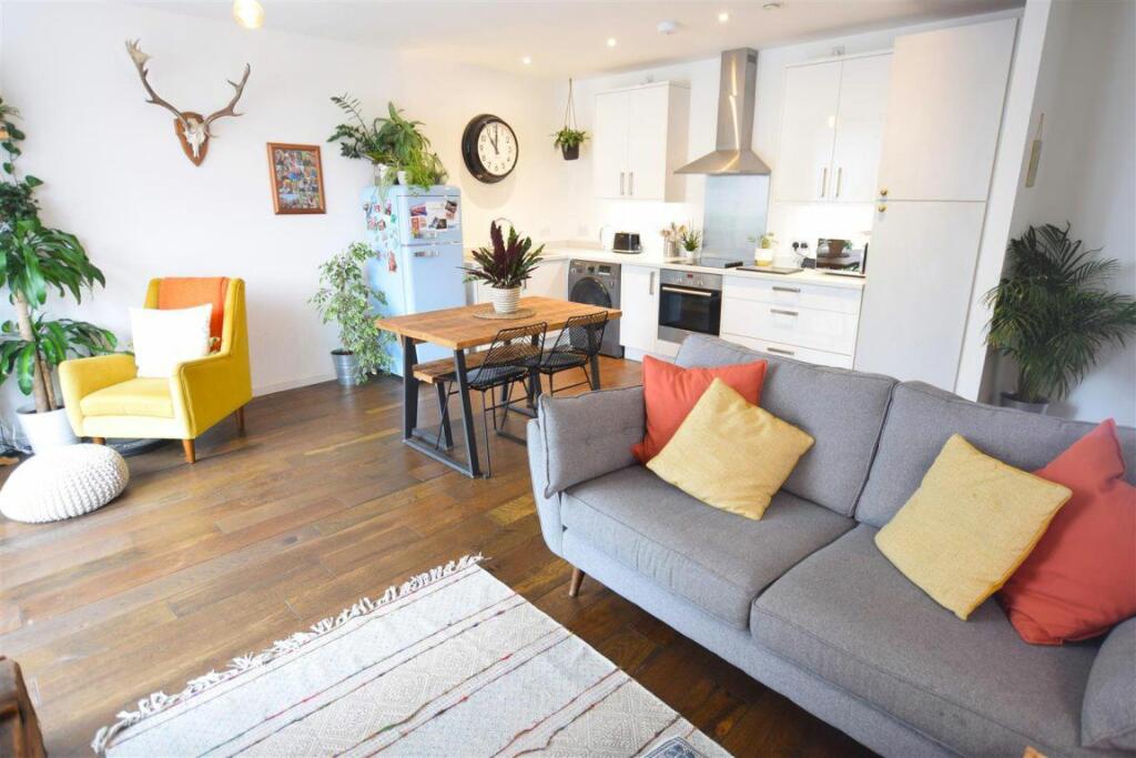 Additional image 2 of Harbour Crescent, Portishead, North Somerset