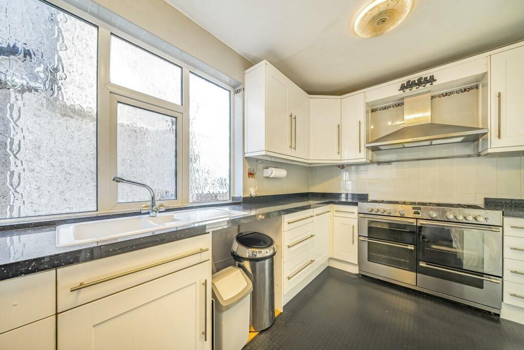 Additional image 4 of Eden Park Avenue, Beckenham