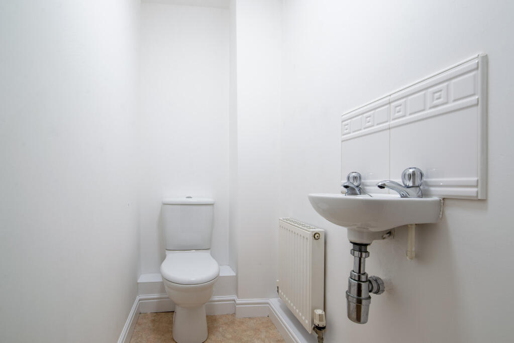 Additional image 12 of Swan Avenue, Gilstead, Bingley, West Yorkshire, BD16