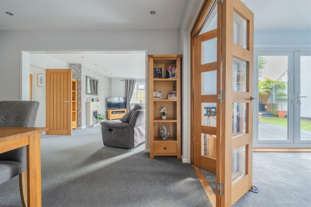 Additional image 6 of Oakfield Road, Keynsham, Bristol