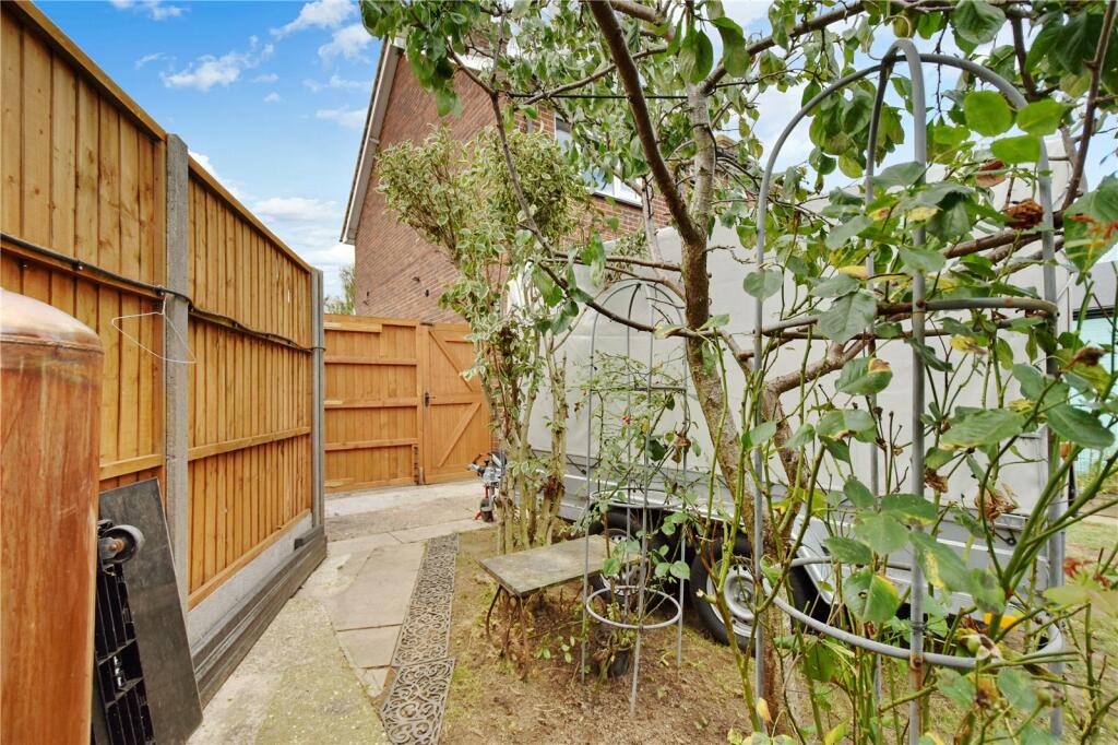 Additional image 19 of Almond Drive, Swanley, Kent, BR8