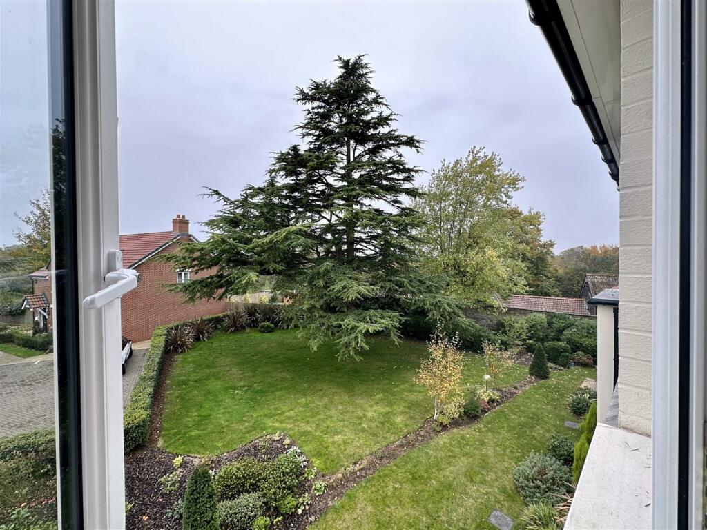 Additional image 18 of Alexandra Lodge, Stokefield Road, Thornbury