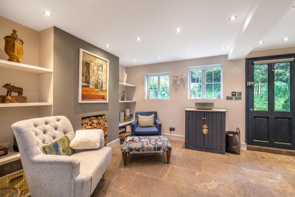 Additional image 13 of Keston