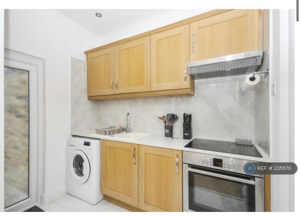 Additional image 5 of Blandford Road, Beckenham, BR3
