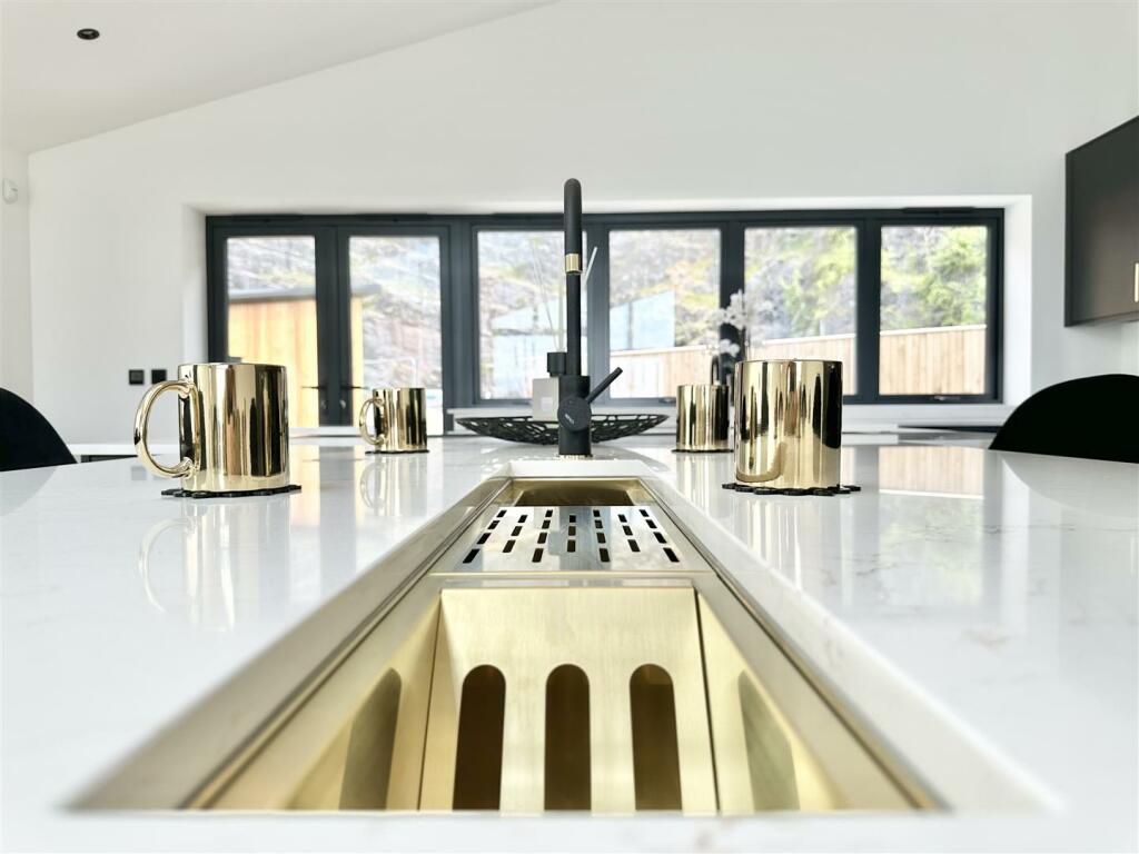 Additional image 27 of Valley View, Tuttors Hill, Cheddar