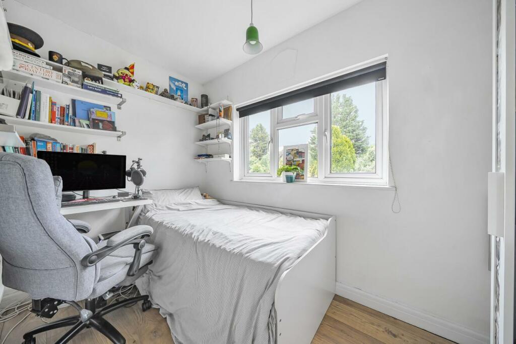 Additional image 15 of Chestnut Avenue, West Wickham