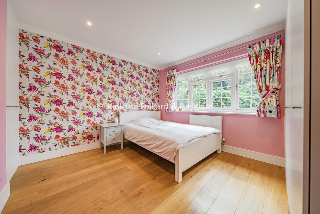 Additional image 11 of Dickens Drive, Chislehurst