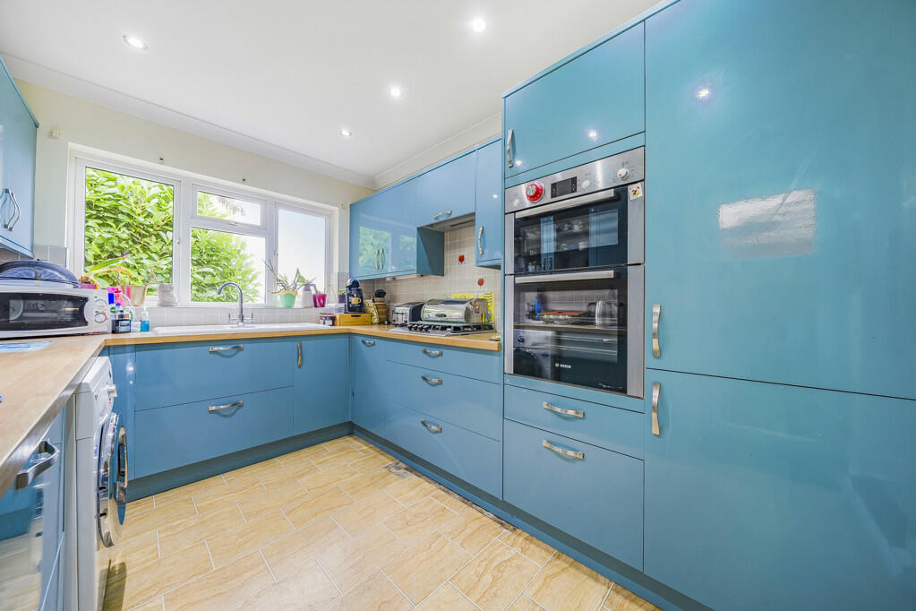 Additional image 4 of Knoll Rise, Orpington