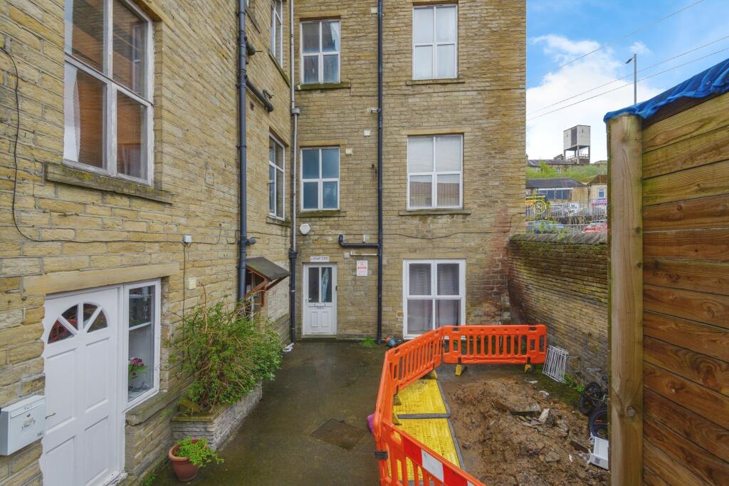 Additional image 11 of 2 Wharf Street, Shipley, BD17