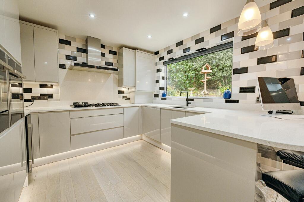 Additional image 9 of Whitethorn Vale, Brentry, BS10