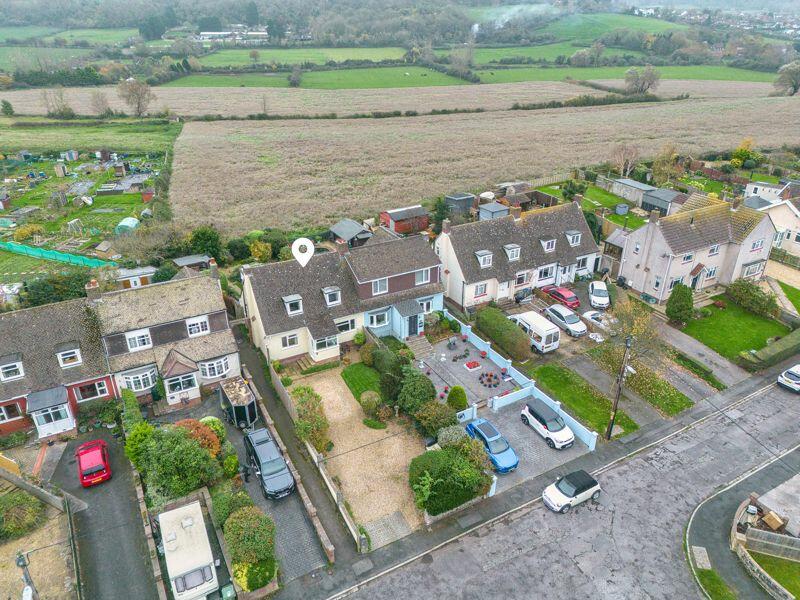 Additional image 2 of Byron Road, Locking - WONDERFUL POSITION