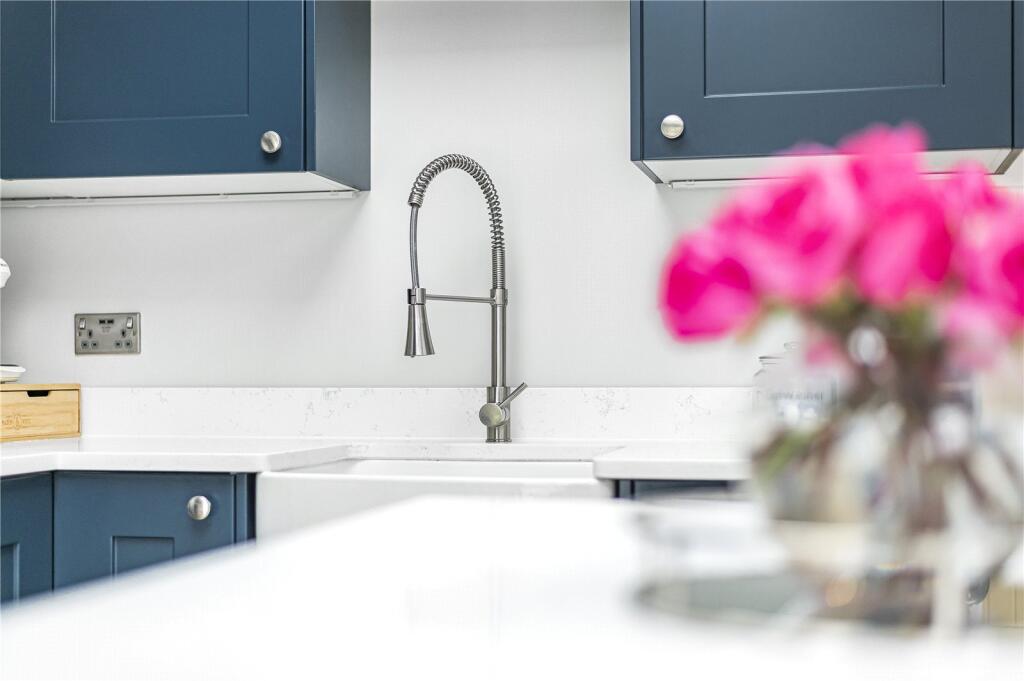 Additional image 26 of Hayes Wood Avenue, Bromley, BR2