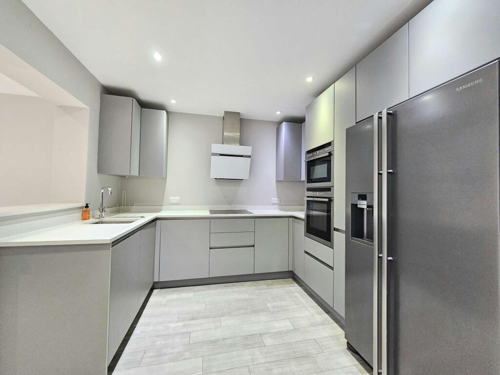 Additional image 17 of Clock House Road, Beckenham, BR3