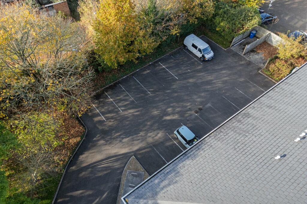 Additional image 34 of FREEHOLD OFFICE BUILDING | BS20