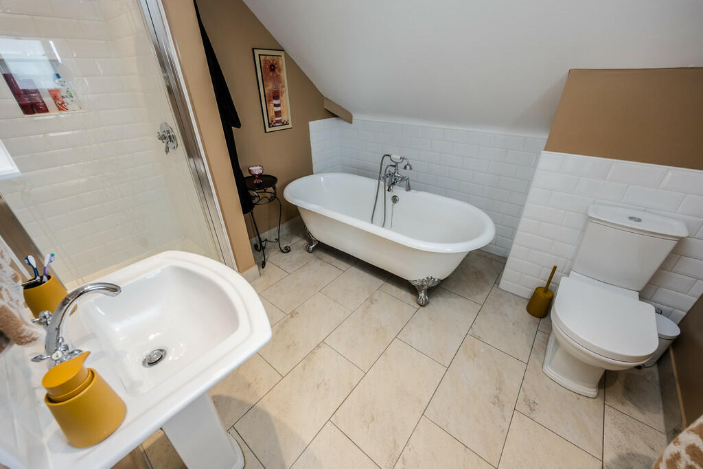 Additional image 44 of Jonscroft, Queensbury