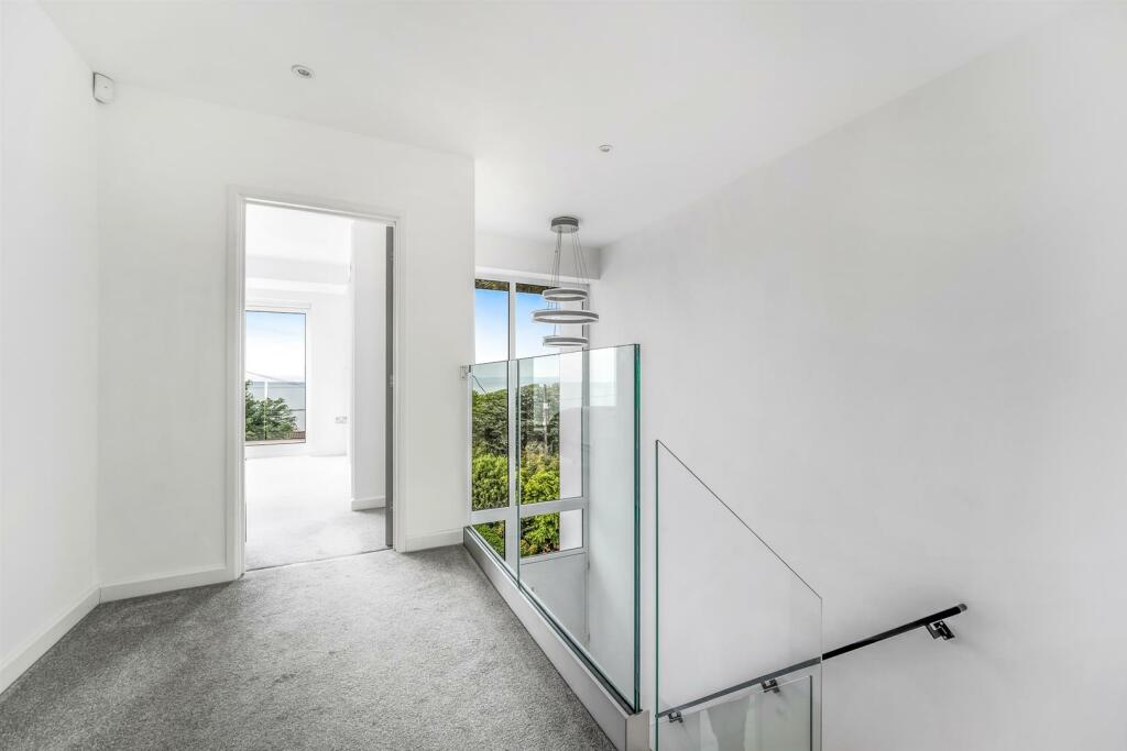 Additional image 29 of Hillside Road, Portishead