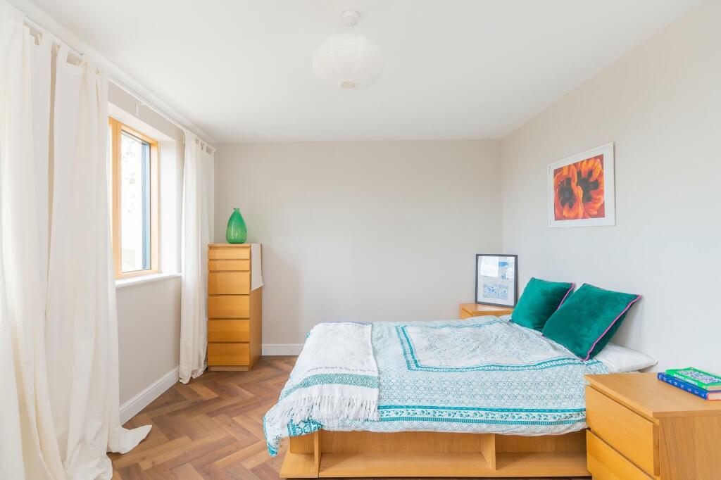 Additional image 6 of Water Lillies, Kings Weston