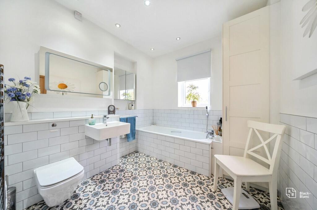 Additional image 21 of Hawes Lane, West Wickham, BR4