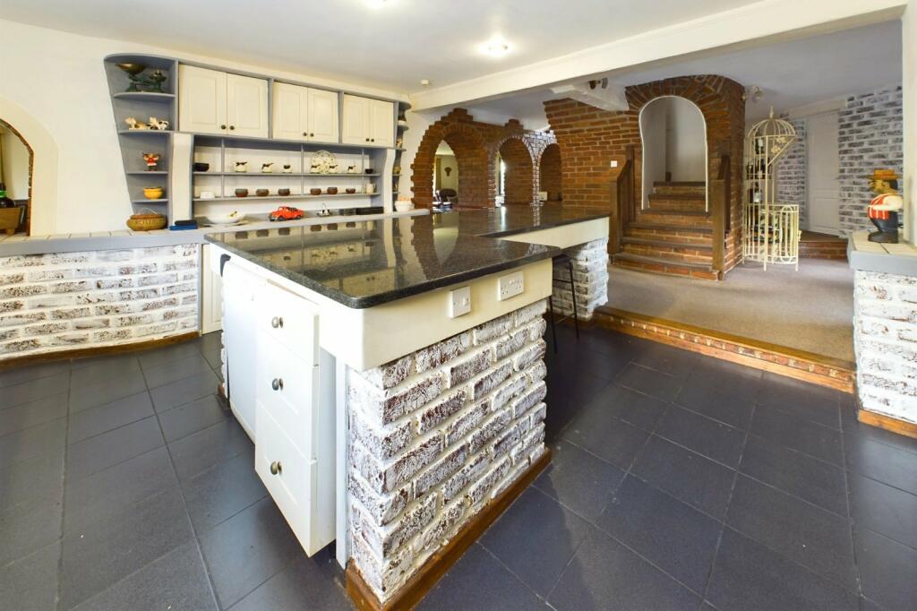 Primary image of Ham Lane, Kingston Seymour, Clevedon, North Somerset, BS21