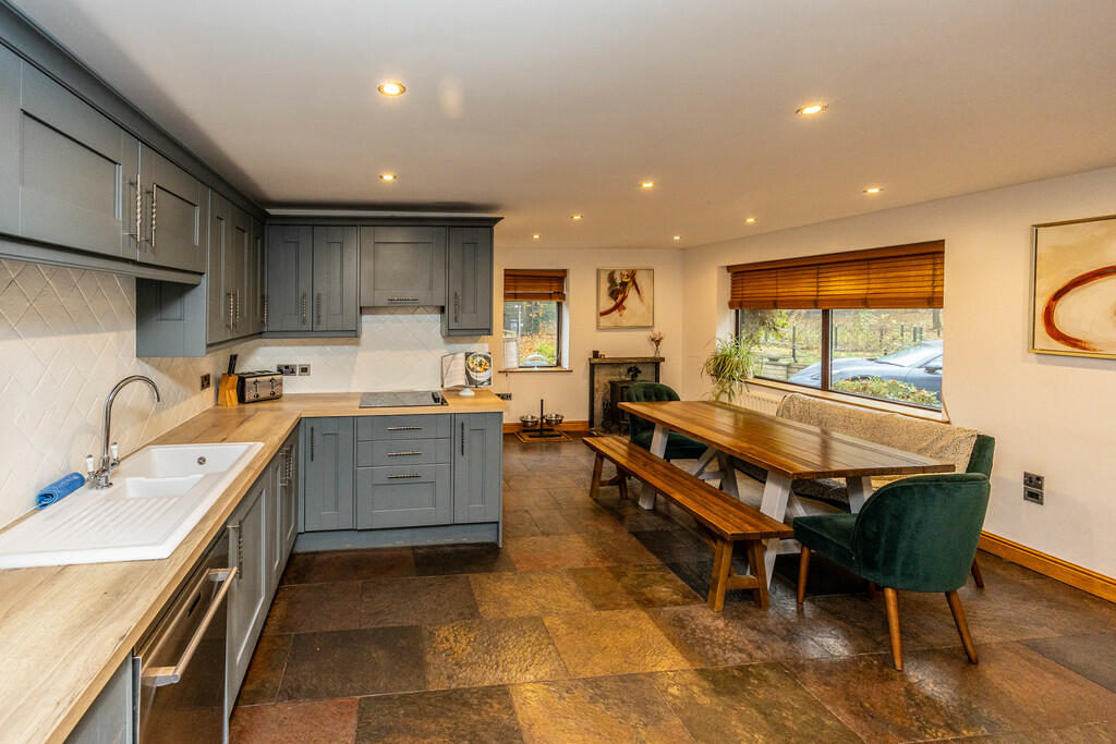 Additional image 8 of Whitechapel Road, Cleckheaton