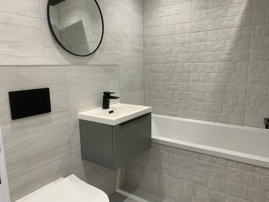 Additional image 4 of 2 Bromley Avenue, Bromley, BR1