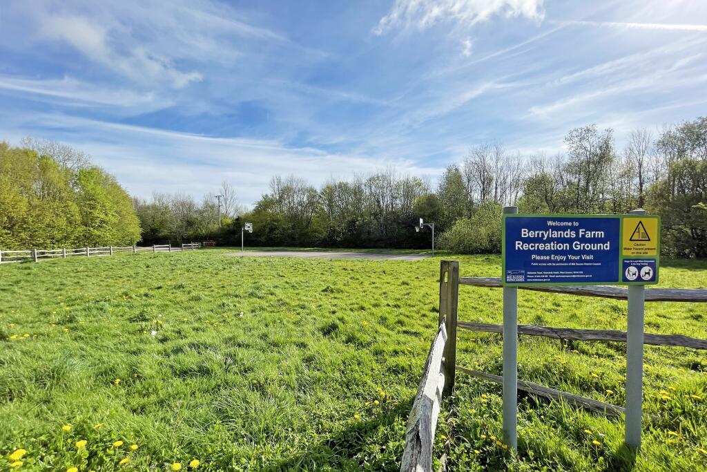 Additional image 20 of Heath Close, Sayers Common, Hassocks, West Sussex, BN6 9XL