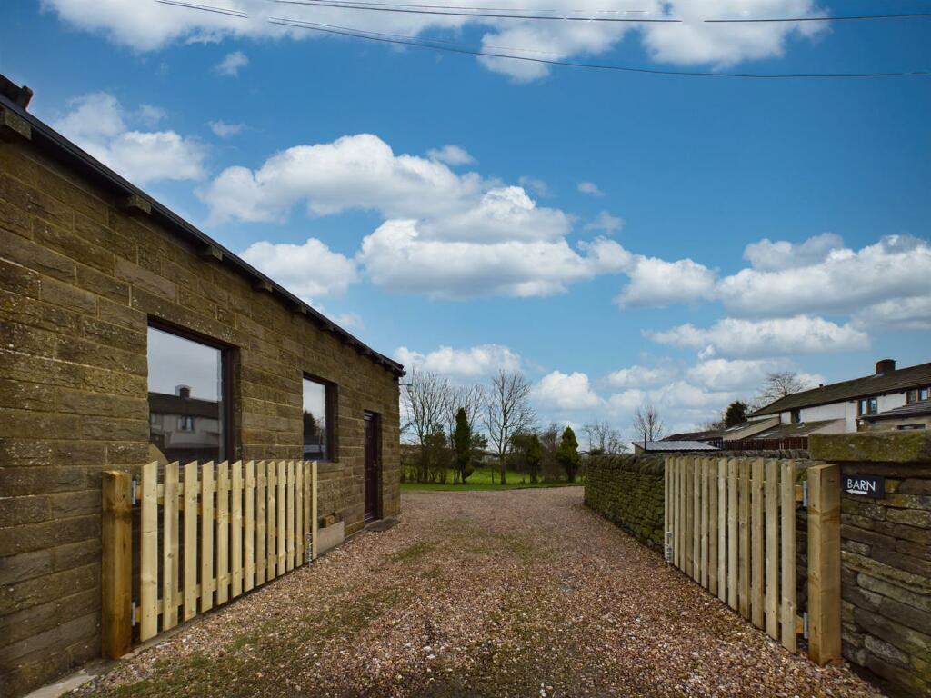 Additional image 5 of Lane Bottom Barn, Trough Lane, Denholme, Bradford, BD13 4NB