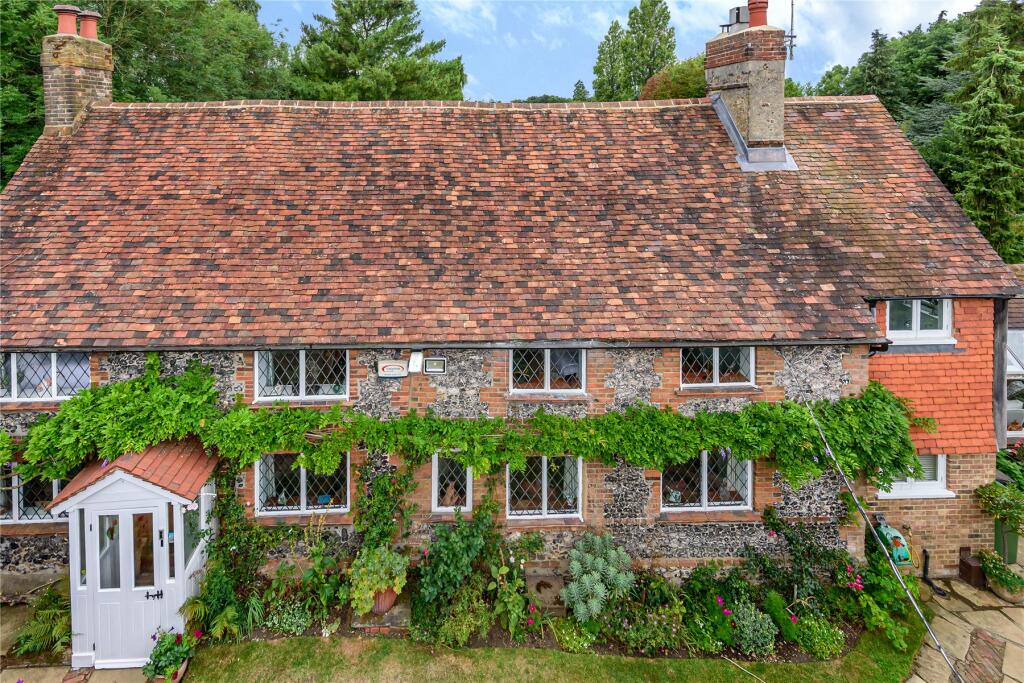 Additional image 25 of Leaves Green, Keston