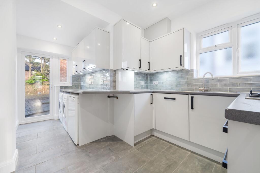 Additional image 12 of Mainridge Road, Chislehurst, BR7