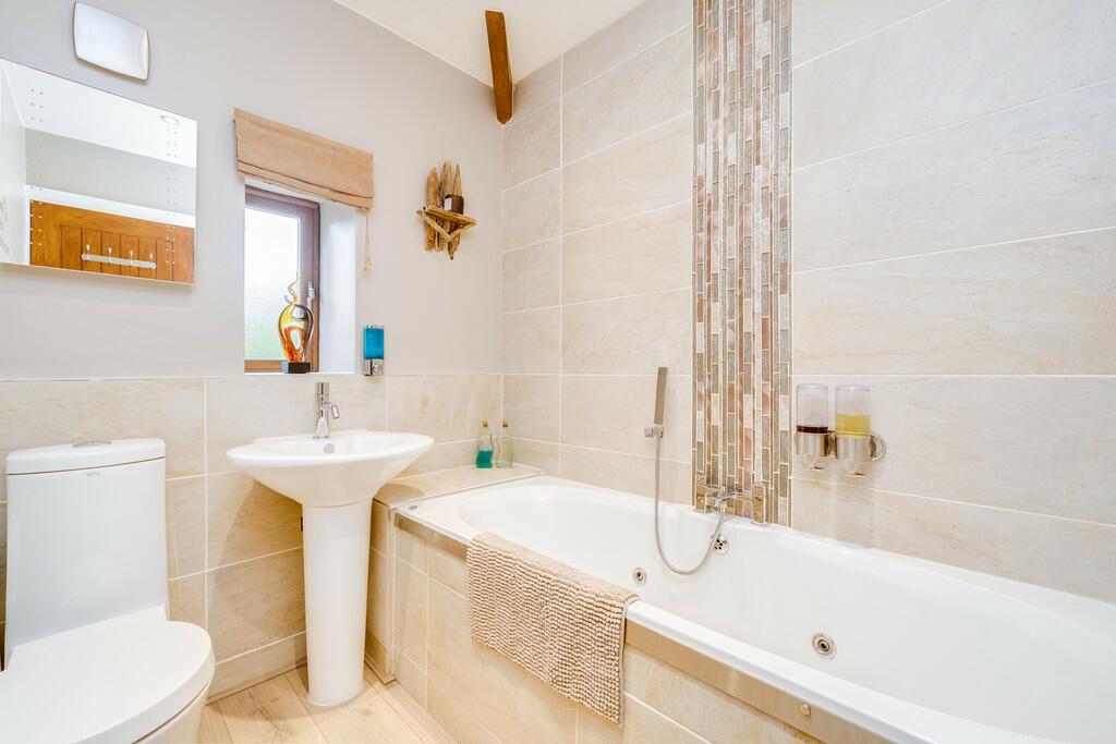 Additional image 21 of Littlecroft Cottage, Oxford Road, Gomersal