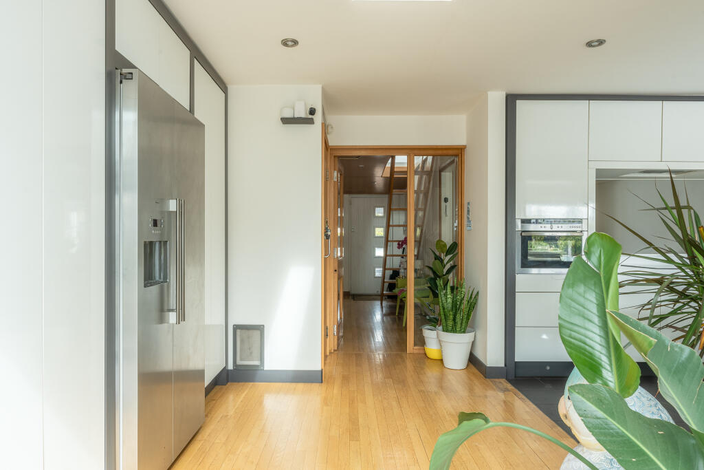 Additional image 16 of Cloud Nine, Church Road