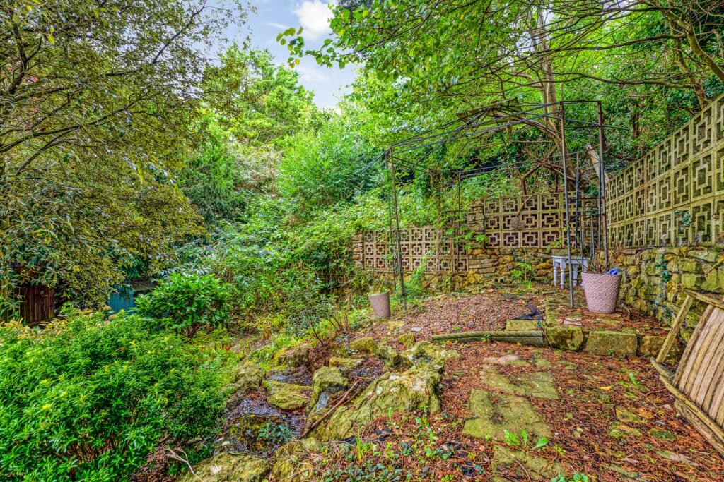 Additional image 18 of Ashleigh Road, Weston Hillside