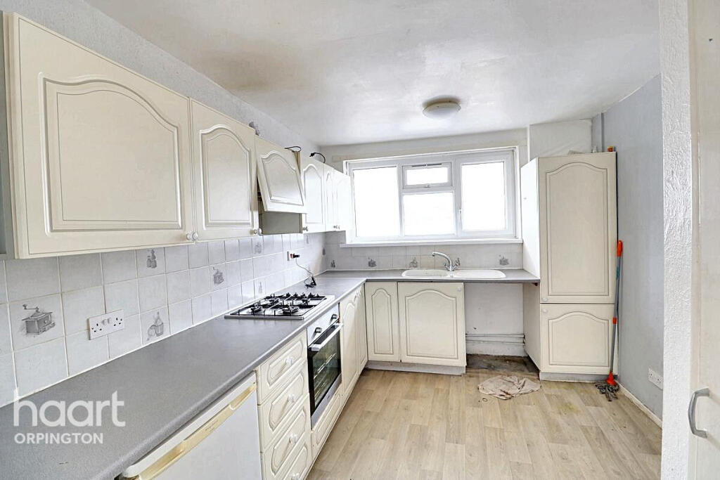 Additional image 17 of Waltham Close, Orpington