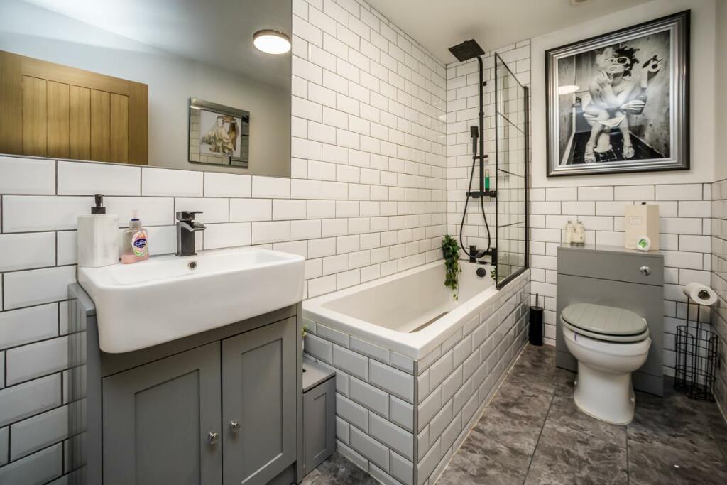 Additional image 18 of Wellfield Gardens, Queensbury