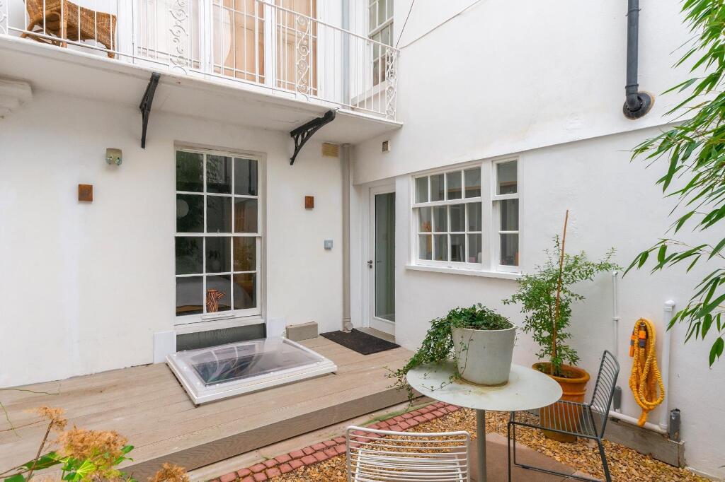 Additional image 38 of Caledonia Place, Clifton Village