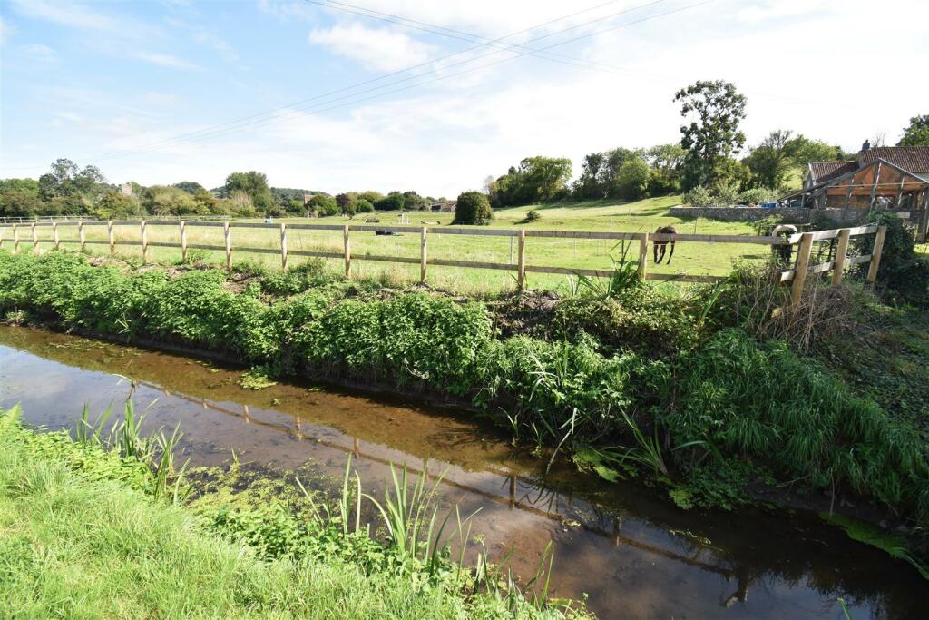 Additional image 6 of Surrounded By Farmland In Popular Village Of Olveston