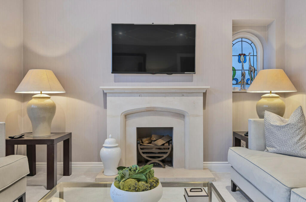 Additional image 17 of Sutherland Avenue, Petts Wood, BR5